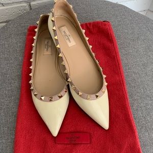 Valentino Rockstud patent ballerina flats